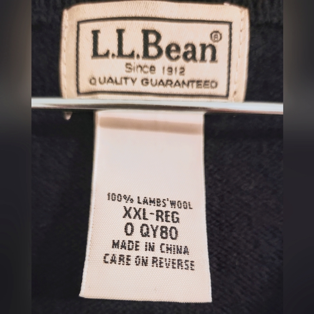 L.L. Bean Men's Pullover‎ Sweater Vest - 100% Lambs Wool - Navy - XXL - Picture 2 of 4